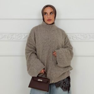 Zip-up knitted cardigan